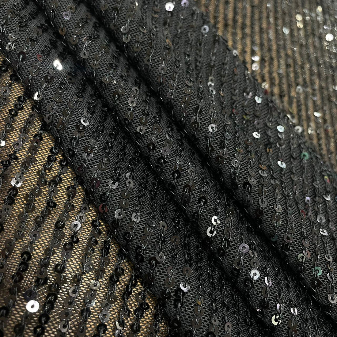 All Black Sequins Linear AGT0515