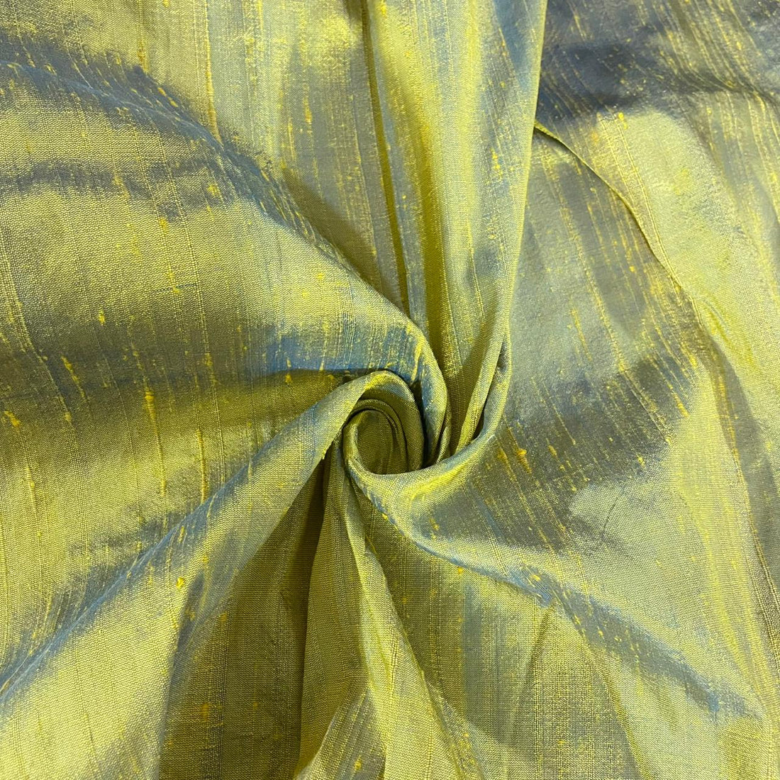 Raw Silk Dupion Woven Fabric RS110