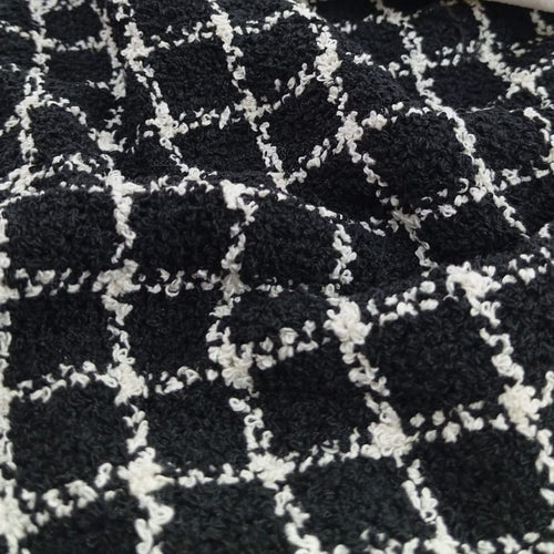 AGT-HNL-83 (White Squares Black Gold Lurex) Tweed