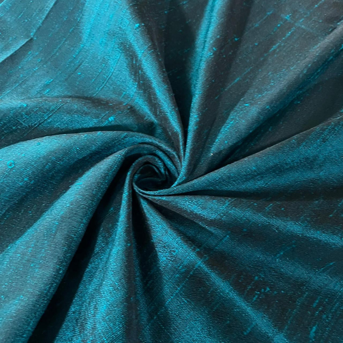Raw Silk Dupion Woven Fabric RS99