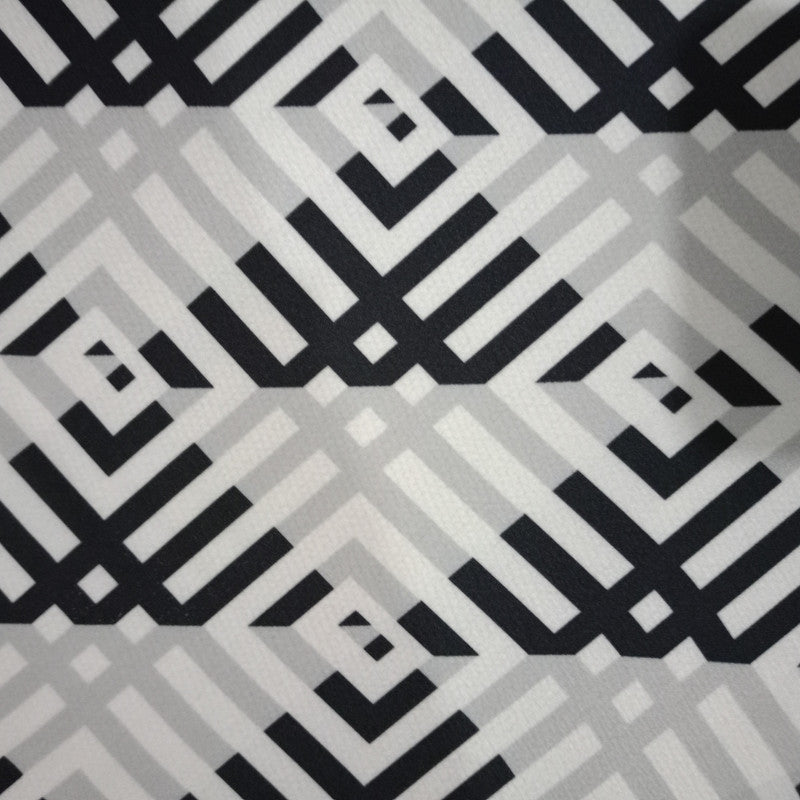 Geometrical Triangle Prints On Royal Georgette RGPS44