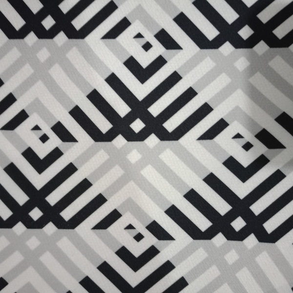 Geometrical Triangle Prints On Royal Georgette RGPS44