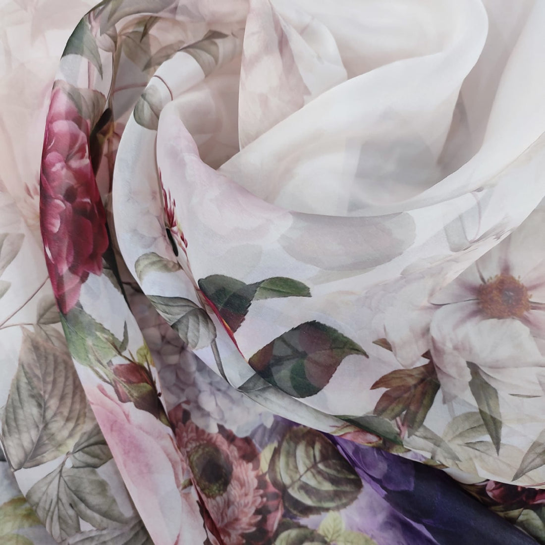Botenic Rose Garden Print On Organza-ORPA12
