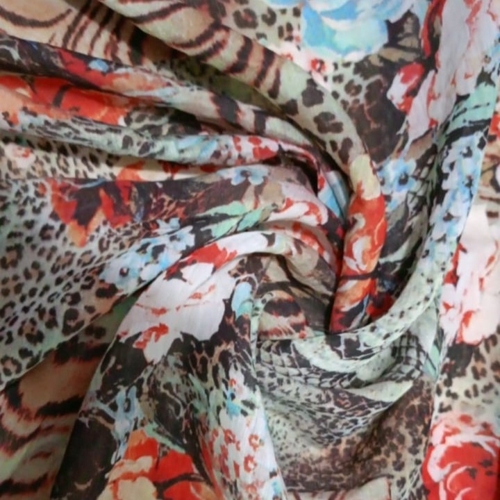 Red Rose Leopard
