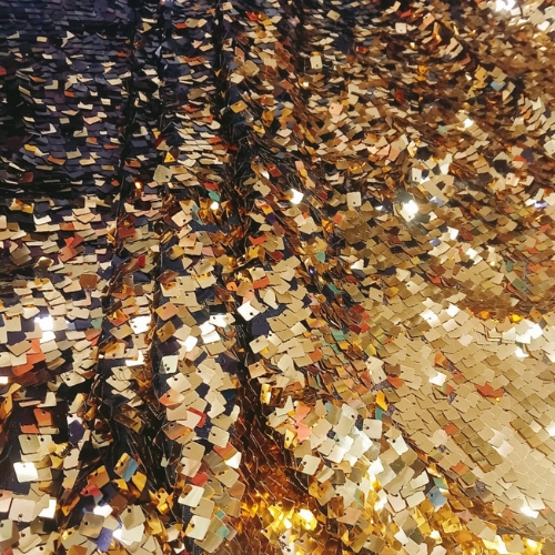 Ombre Dibbi Sequins (Gold Black)