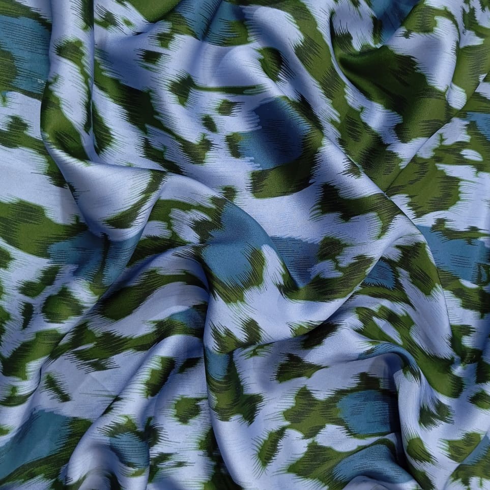 Green & White Leopard Print On Korean Satin SS2N-KSPB38